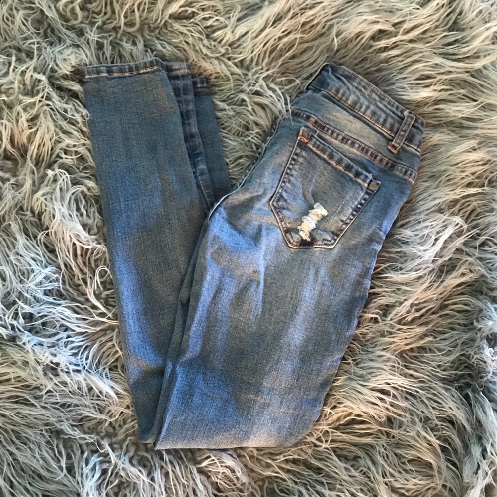 Size 0 “highway jeans” ripped jeans